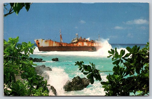 Rusting freighter reef - on,